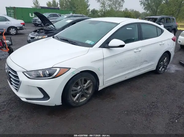 5NPD84LF1JH385445 2018 HYUNDAI ELANTRA - Image 2
