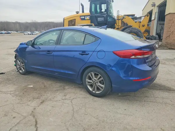 5NPD84LF1JH385624 2018 HYUNDAI ELANTRA - Image 2