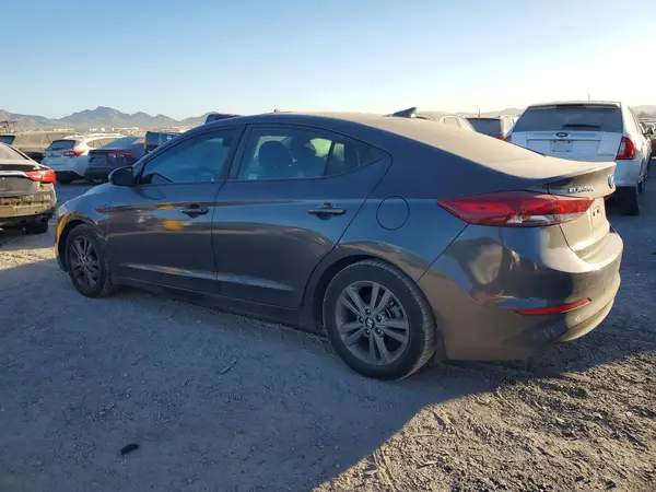 5NPD84LF1JH386031 2018 HYUNDAI ELANTRA - Image 2