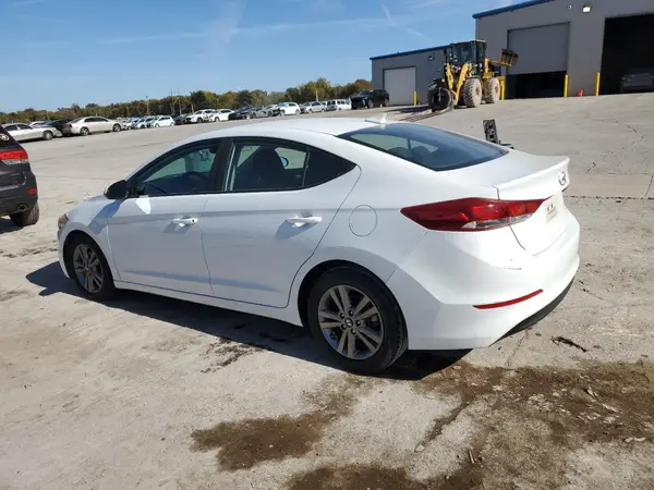 5NPD84LF1JH386997 2018 HYUNDAI ELANTRA - Image 2