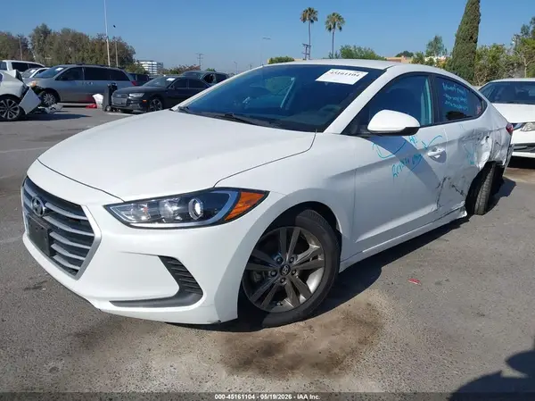 5NPD84LF1JH387955 2018 HYUNDAI ELANTRA - Image 2