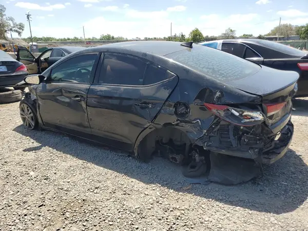5NPD84LF1JH388460 2018 HYUNDAI ELANTRA - Image 2