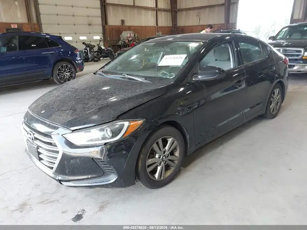 5NPD84LF1JH389916 2018 HYUNDAI ELANTRA - Image 2