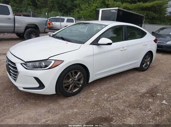 5NPD84LF1JH390659 2018 HYUNDAI ELANTRA - Image 2