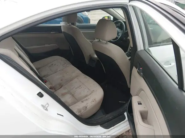 5NPD84LF1JH390659 2018 HYUNDAI ELANTRA - Image 8