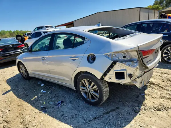 5NPD84LF1JH390810 2018 HYUNDAI ELANTRA - Image 2