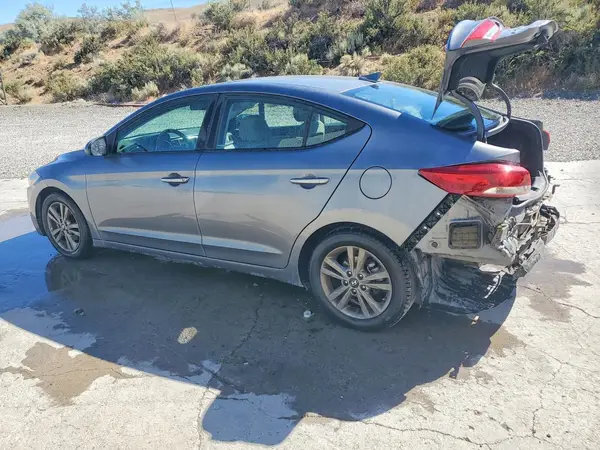 5NPD84LF1JH392718 2018 HYUNDAI ELANTRA - Image 2