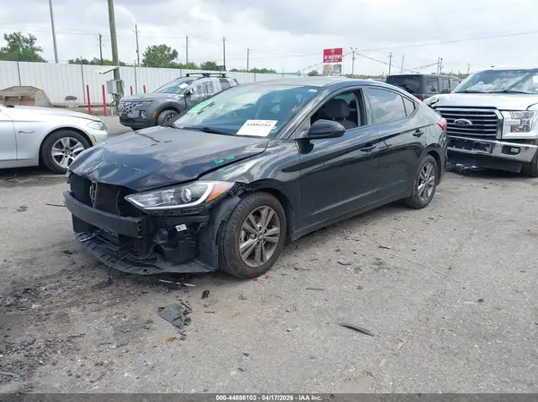 5NPD84LF1JH393433 2018 HYUNDAI ELANTRA - Image 2