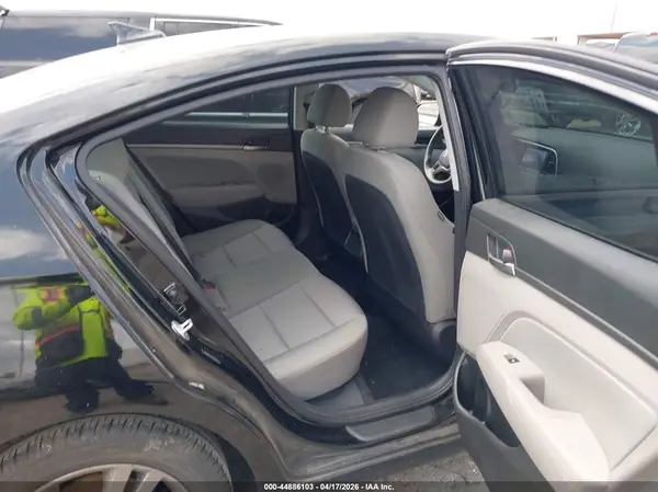 5NPD84LF1JH393433 2018 HYUNDAI ELANTRA - Image 8