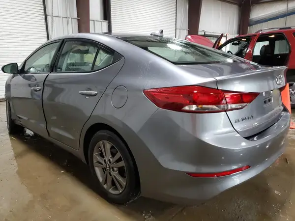 5NPD84LF1JH395635 2018 HYUNDAI ELANTRA - Image 2