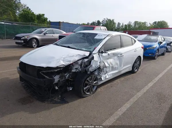5NPD84LF1JH396462 2018 HYUNDAI ELANTRA - Image 2