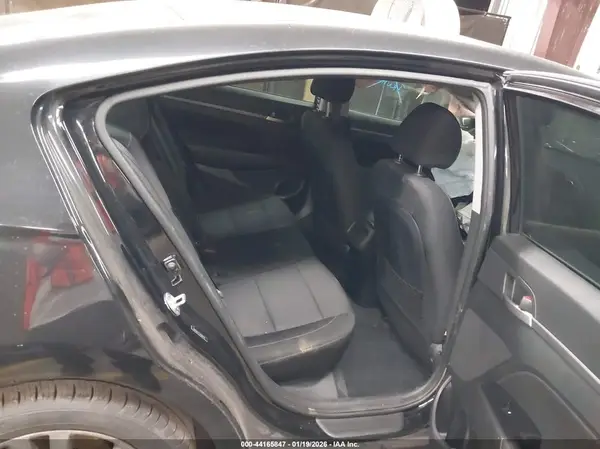 5NPD84LF1JH398728 2018 HYUNDAI ELANTRA - Image 8