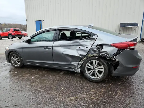 5NPD84LF1JH400929 2018 HYUNDAI ELANTRA - Image 2