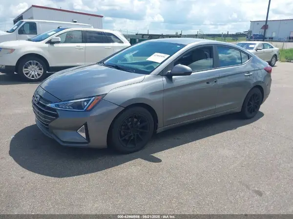 5NPD84LF1KH405632 2019 HYUNDAI ELANTRA - Image 2