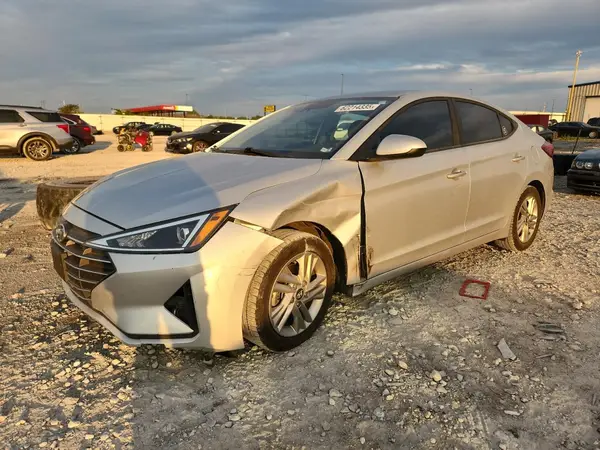 5NPD84LF1KH408224 2019 HYUNDAI ELANTRA - Image 1