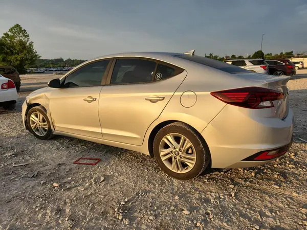 5NPD84LF1KH408224 2019 HYUNDAI ELANTRA - Image 2