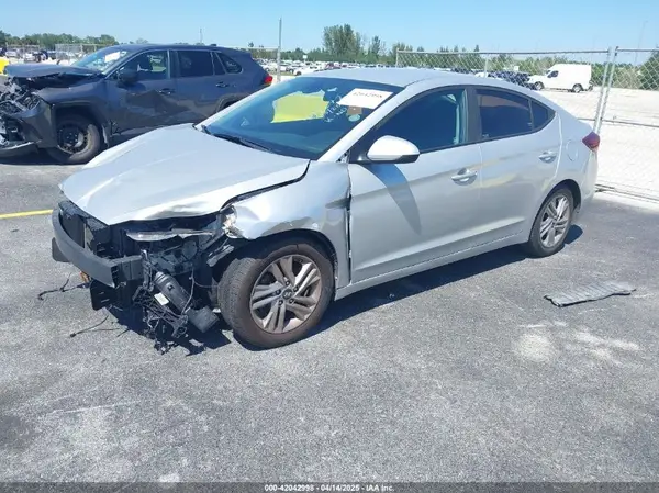 5NPD84LF1KH408272 2019 HYUNDAI ELANTRA - Image 2