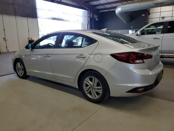 5NPD84LF1KH410717 2019 HYUNDAI ELANTRA - Image 2