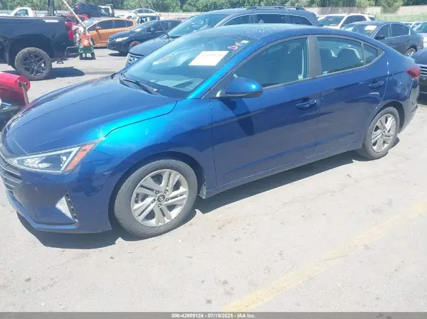 5NPD84LF1KH410815 2019 HYUNDAI ELANTRA - Image 2