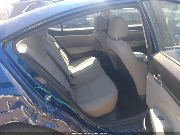 5NPD84LF1KH410815 2019 HYUNDAI ELANTRA - Image 8