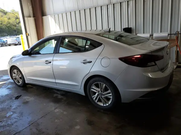 5NPD84LF1KH411138 2019 HYUNDAI ELANTRA - Image 2