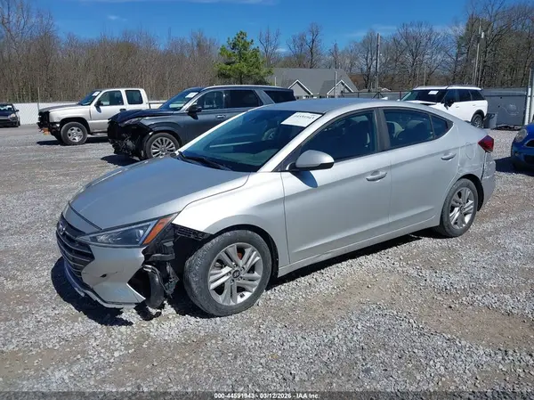 5NPD84LF1KH414072 2019 HYUNDAI ELANTRA - Image 2