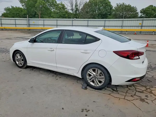 5NPD84LF1KH417697 2019 HYUNDAI ELANTRA - Image 2