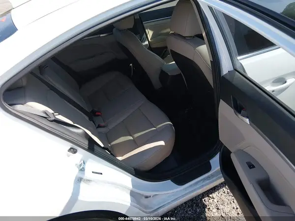 5NPD84LF1KH418963 2019 HYUNDAI ELANTRA - Image 8