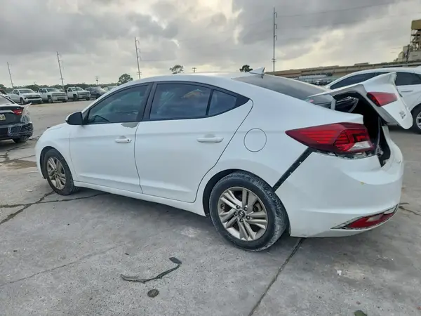 5NPD84LF1KH419496 2019 HYUNDAI ELANTRA - Image 2
