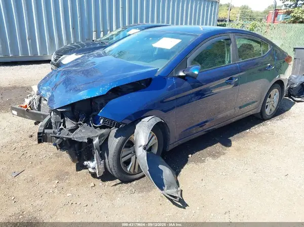 5NPD84LF1KH421023 2019 HYUNDAI ELANTRA - Image 2