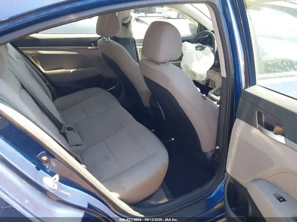 5NPD84LF1KH421023 2019 HYUNDAI ELANTRA - Image 8