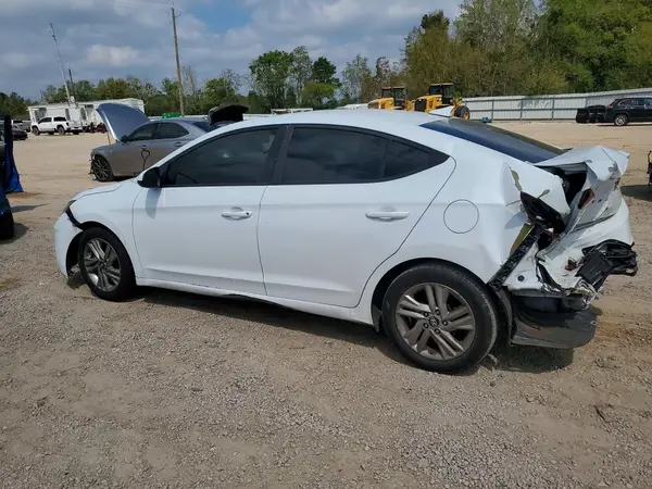 5NPD84LF1KH421068 2019 HYUNDAI ELANTRA - Image 2