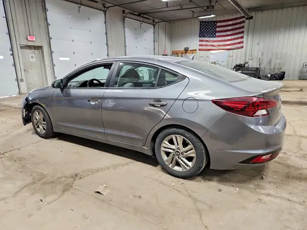 5NPD84LF1KH421149 2019 HYUNDAI ELANTRA - Image 2