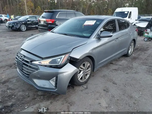 5NPD84LF1KH422303 2019 HYUNDAI ELANTRA - Image 2