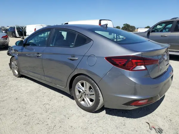 5NPD84LF1KH423824 2019 HYUNDAI ELANTRA - Image 2