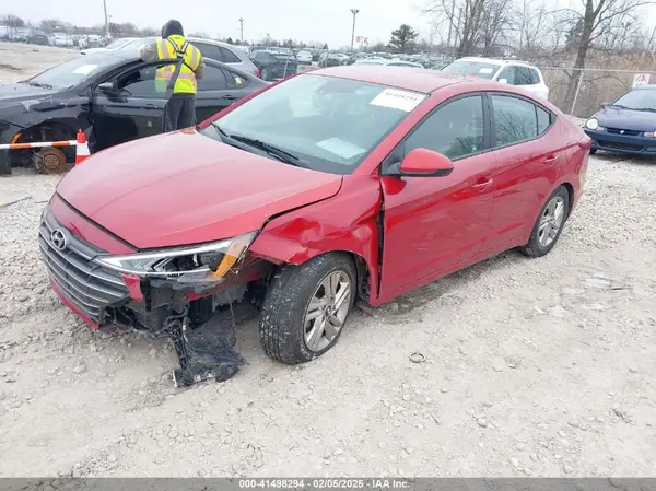 5NPD84LF1KH425024 2019 HYUNDAI ELANTRA - Image 2