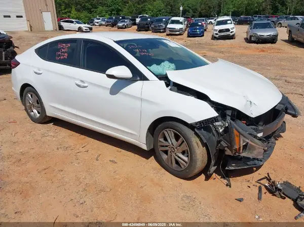 5NPD84LF1KH425928 2019 HYUNDAI ELANTRA - Image 1