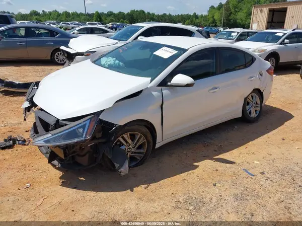 5NPD84LF1KH425928 2019 HYUNDAI ELANTRA - Image 2