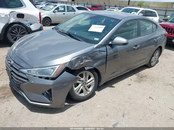 5NPD84LF1KH428490 2019 HYUNDAI ELANTRA - Image 2