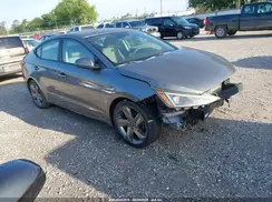 5NPD84LF1KH429462 2019 HYUNDAI ELANTRA