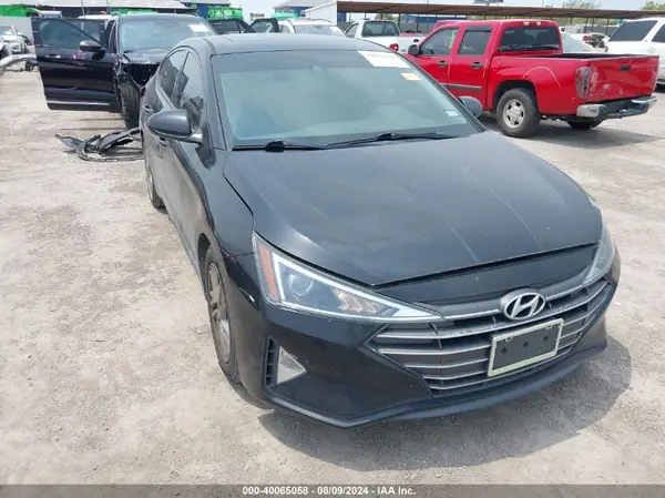 5NPD84LF1KH434256 2019 HYUNDAI ELANTRA - Image 1