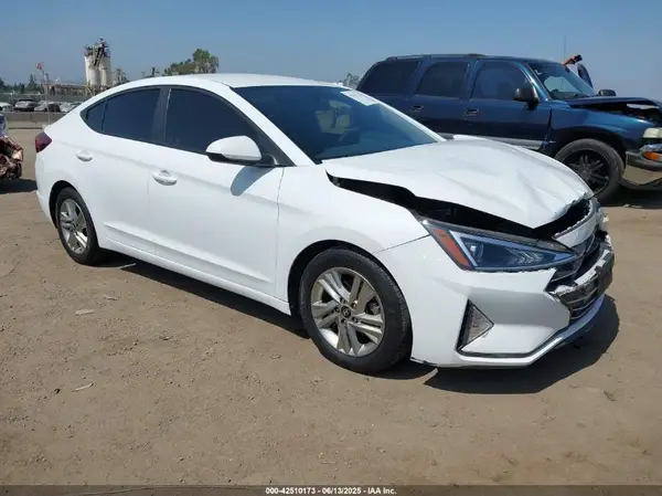 5NPD84LF1KH434810 2019 HYUNDAI ELANTRA - Image 1