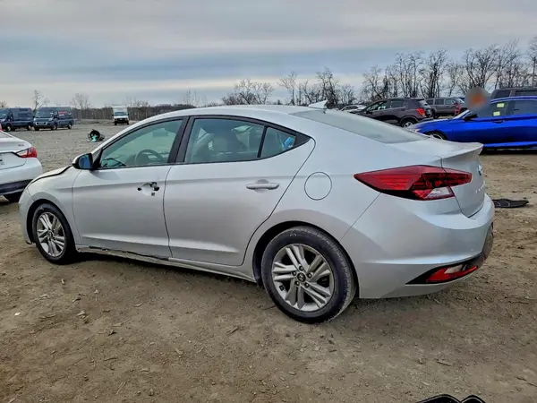 5NPD84LF1KH438324 2019 HYUNDAI ELANTRA - Image 2