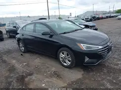5NPD84LF1KH438775 2019 HYUNDAI ELANTRA