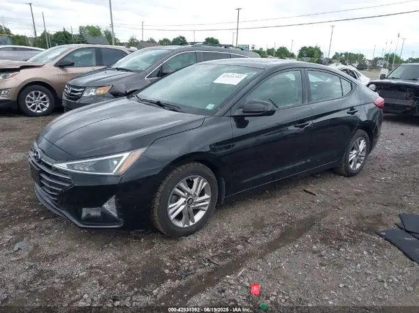 5NPD84LF1KH438775 2019 HYUNDAI ELANTRA - Image 2
