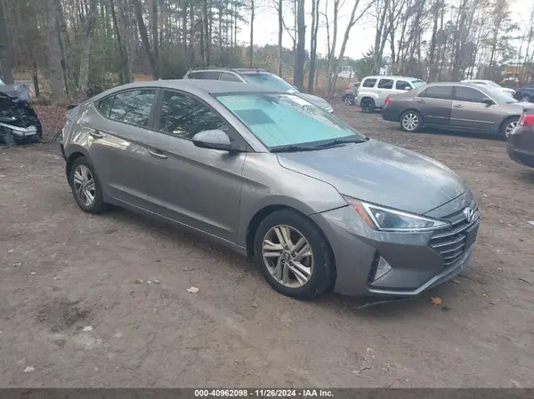 5NPD84LF1KH443667 2019 HYUNDAI ELANTRA - Image 1