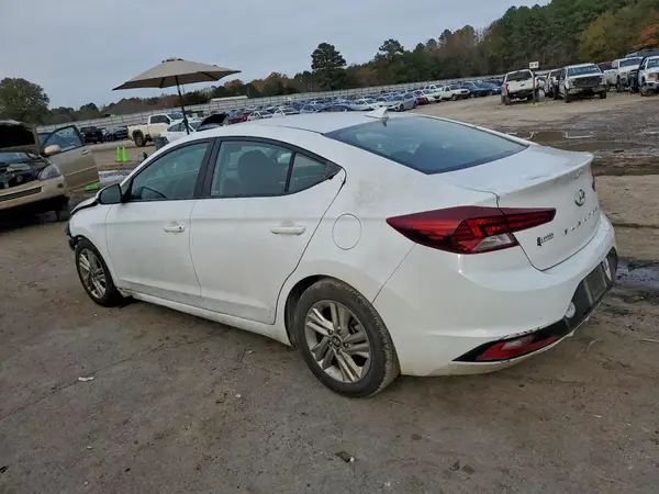 5NPD84LF1KH444186 2019 HYUNDAI ELANTRA - Image 2