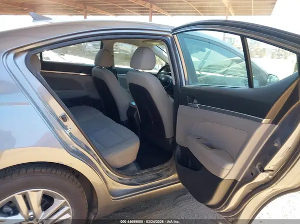 5NPD84LF1KH446438 2019 HYUNDAI ELANTRA - Image 8