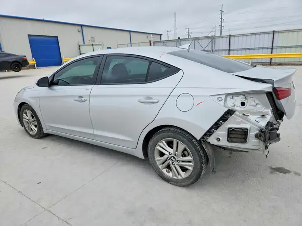 5NPD84LF1KH448030 2019 HYUNDAI ELANTRA - Image 2