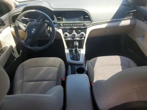 5NPD84LF1KH450957 2019 HYUNDAI ELANTRA - Image 8
